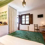Paraiso Perdido Nocleg ze śniadaniem 4*