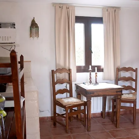 Paraiso Perdido Bed & Breakfast 4*