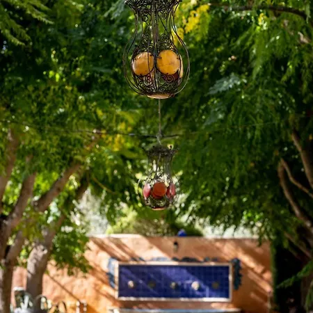 Paraiso Perdido Bed & Breakfast 4*