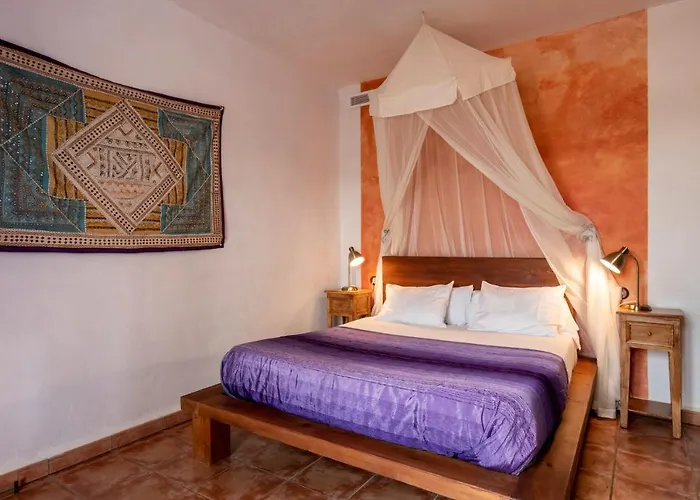 Paraiso Perdido Bed & Breakfast