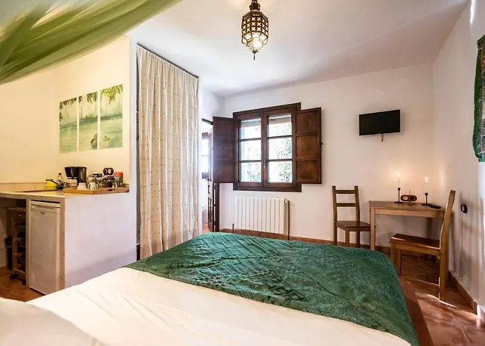 Paraiso Perdido Bed & Breakfast 4*